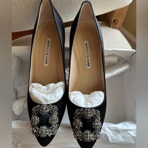 Manolo Blahnick Hangisi 70mm Black Pump - never worn